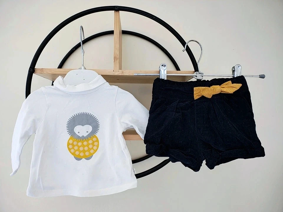3 mois ensemble obaibi Okaïdi teeshirt et short hivers